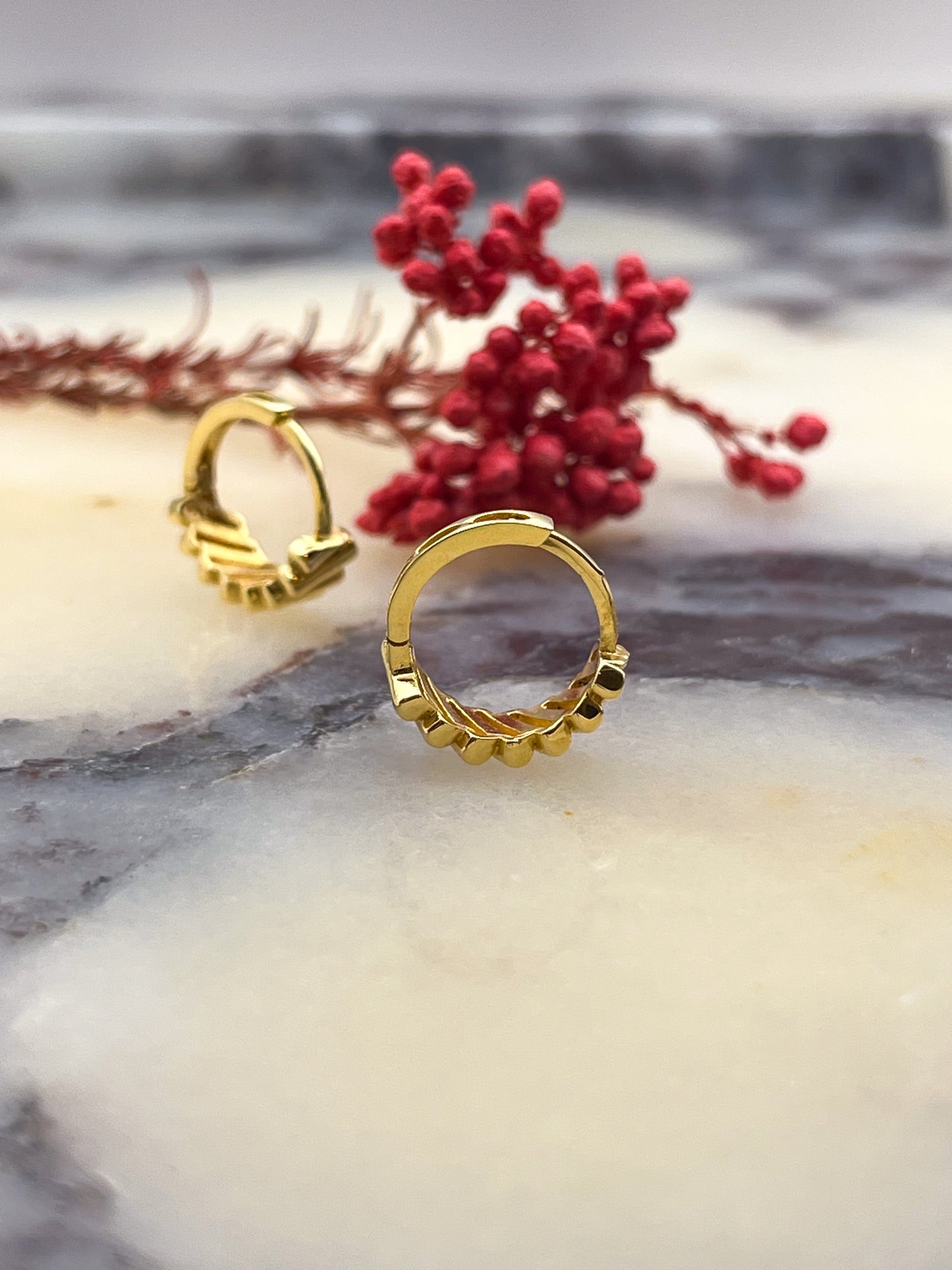 NOUR HOOPS | 18K • 3.1g