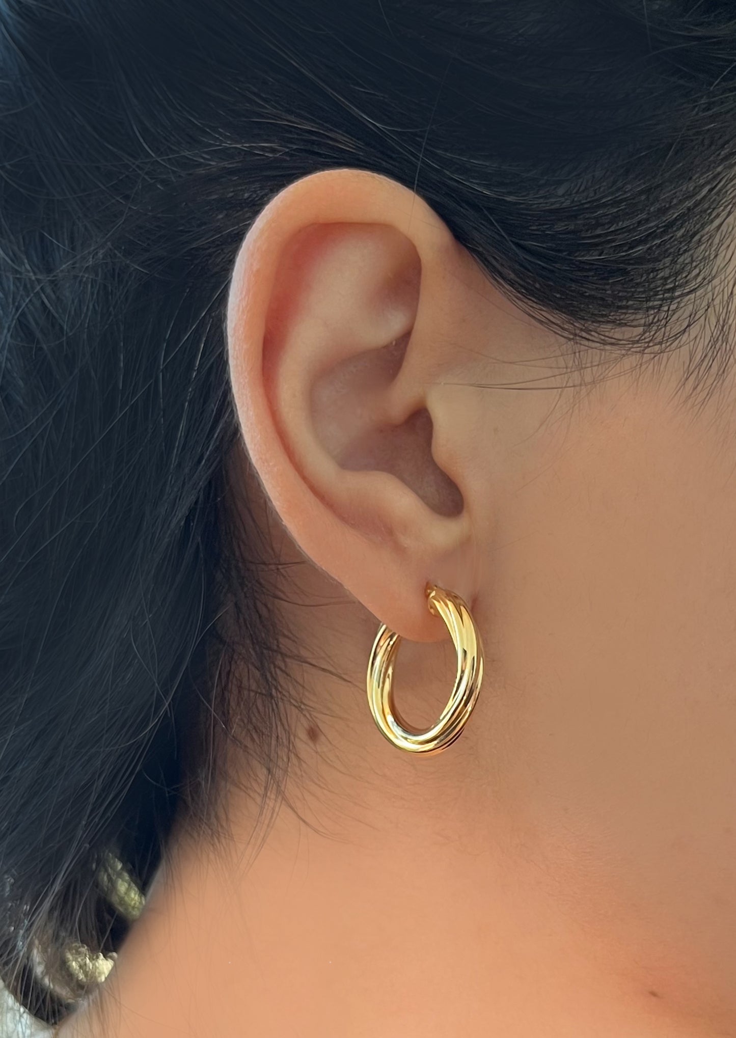 LAGUNA 18K SOLID GOLD HOOPS