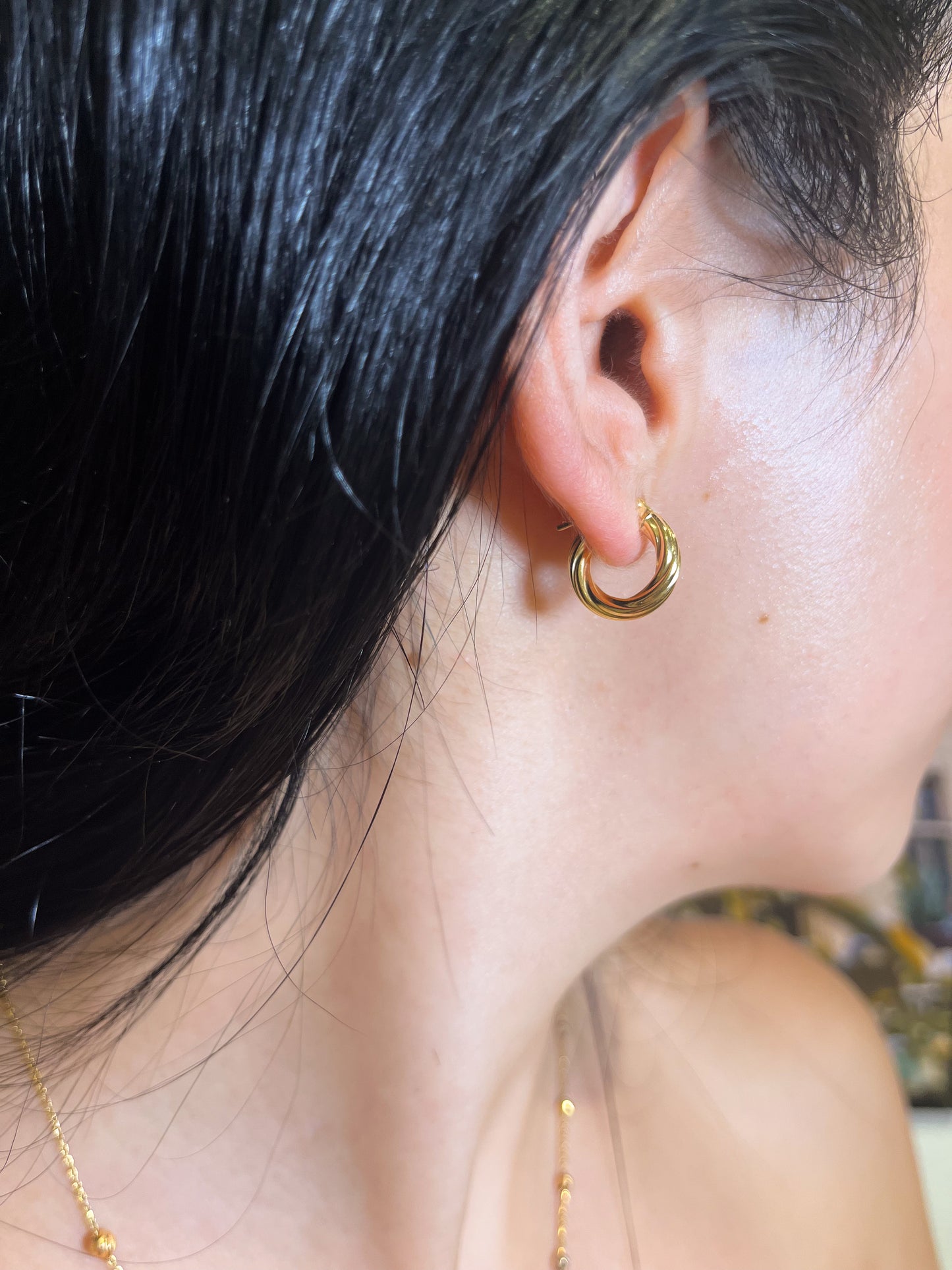 LEILA HOOPS | 18K • 1.3g
