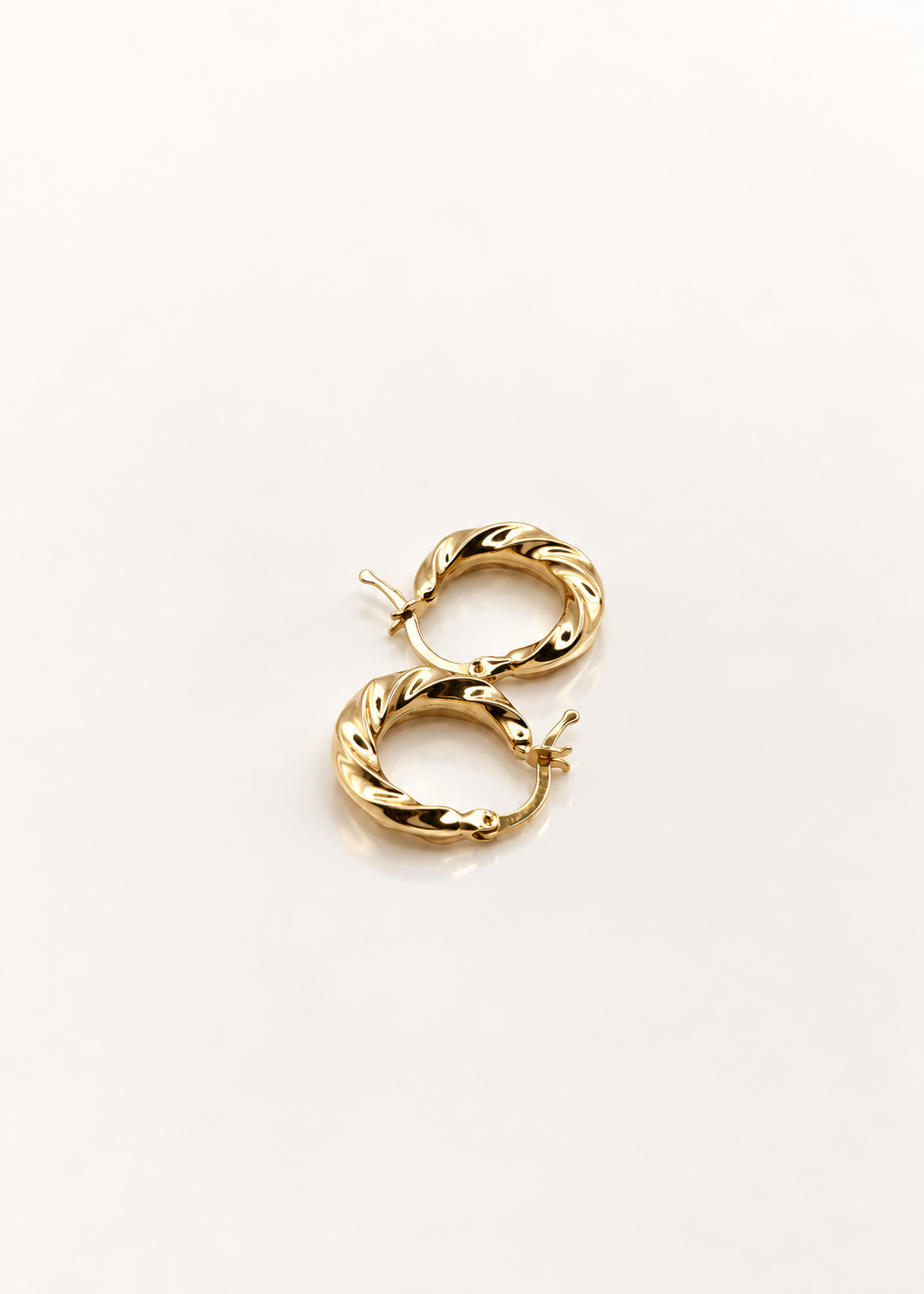 Magnolia Hoops