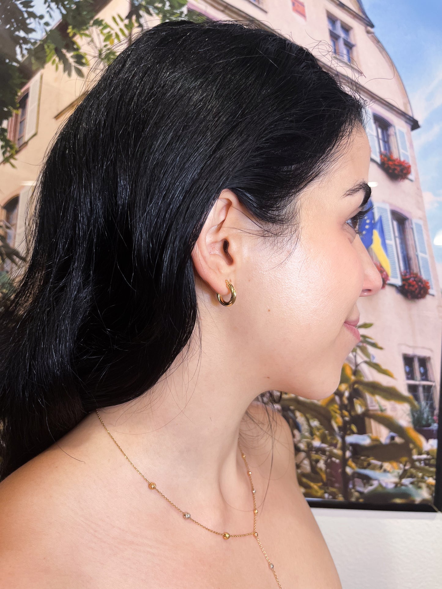 LEILA HOOPS | 18K • 1.3g