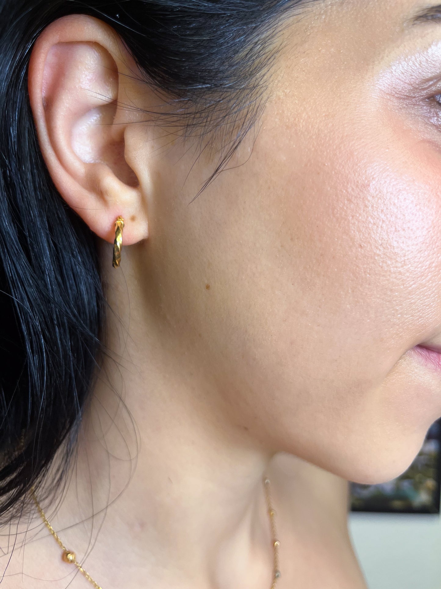 DINA HOOPS | 18K • 1.75g