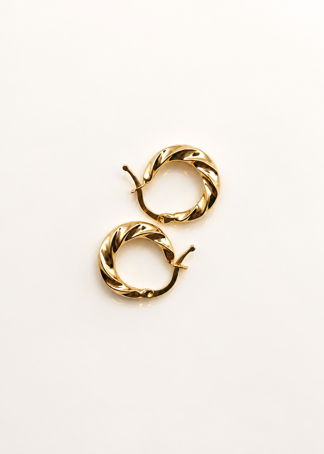 Magnolia Hoops