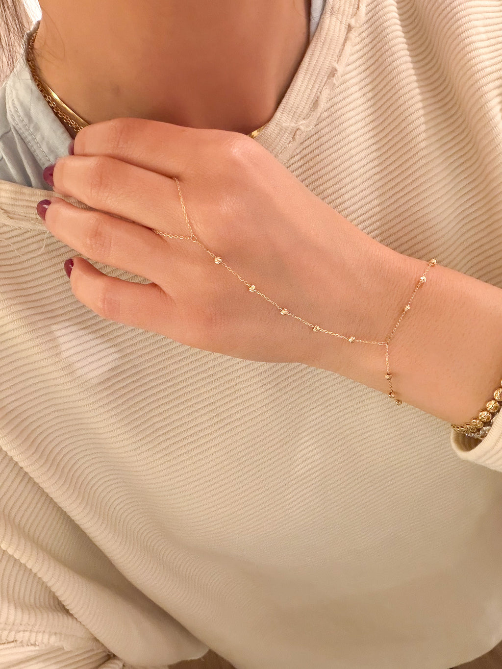 Romie I Hand Chain