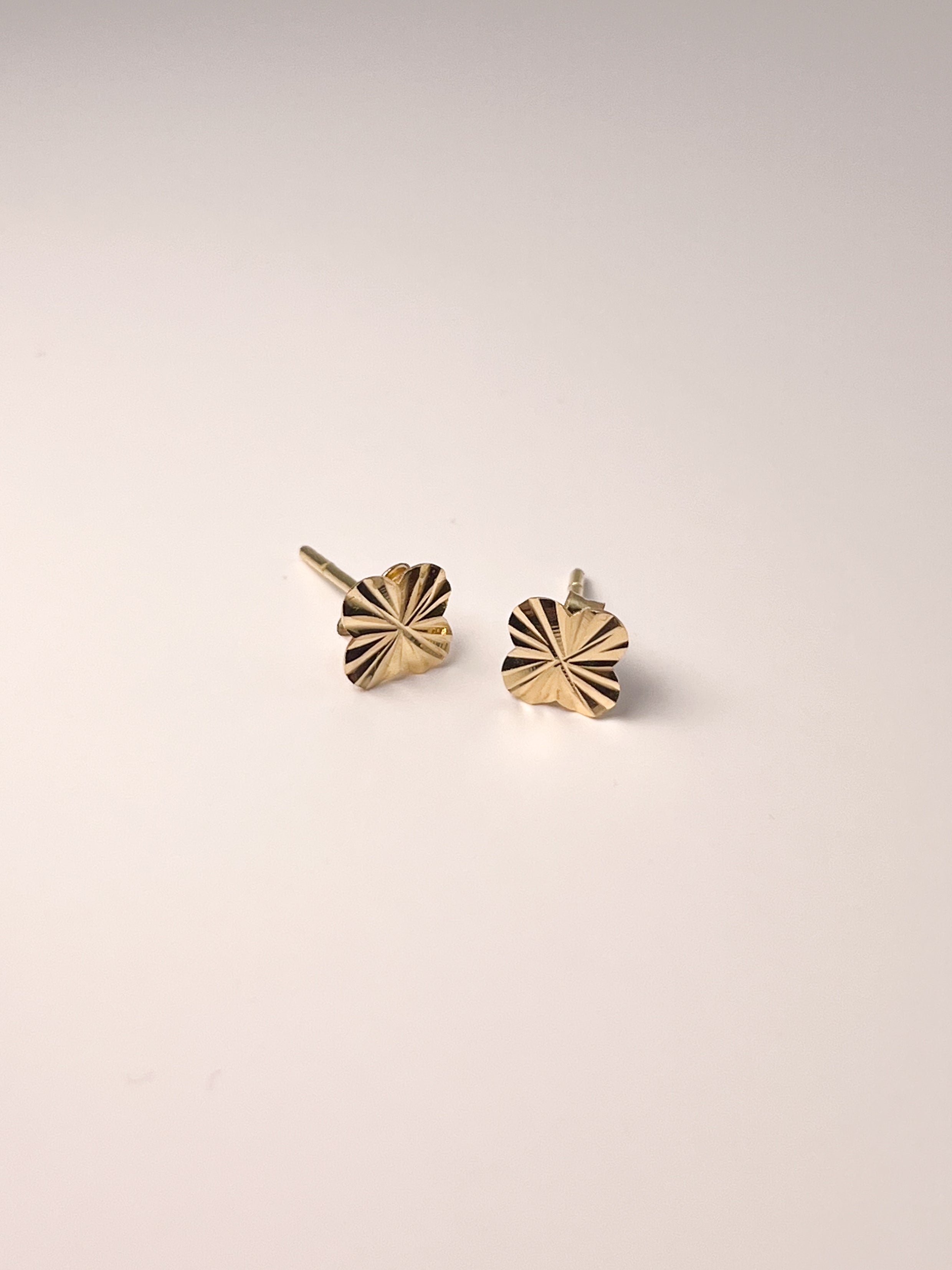 Sana Studs
