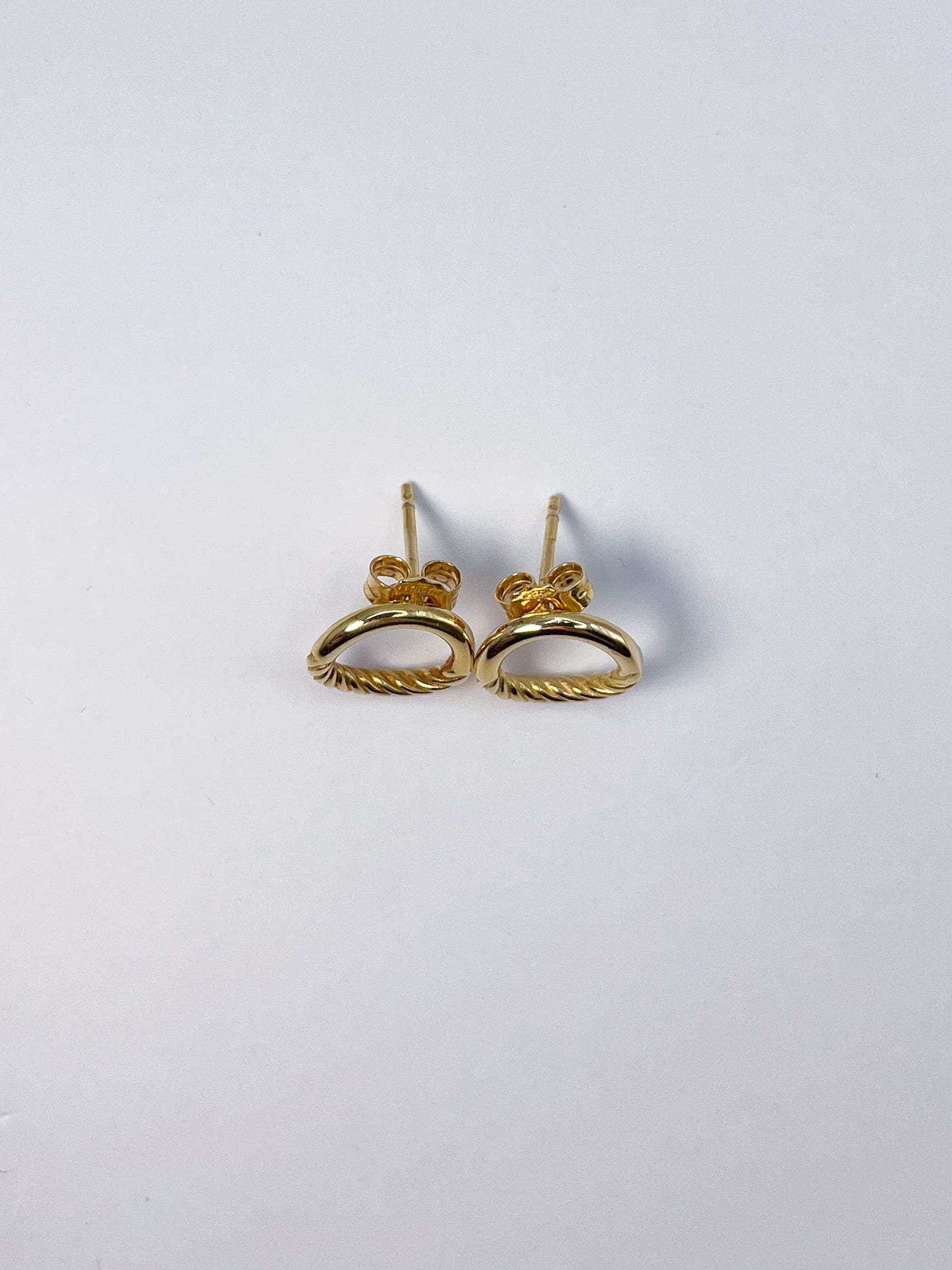 RHEA STUDS | 18K • 2.29g