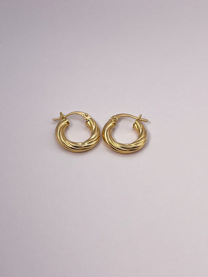 LEILA HOOPS | 18K • 1.3g