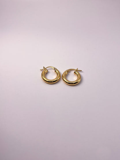 LARA HOOPS | 18K • 1.4g