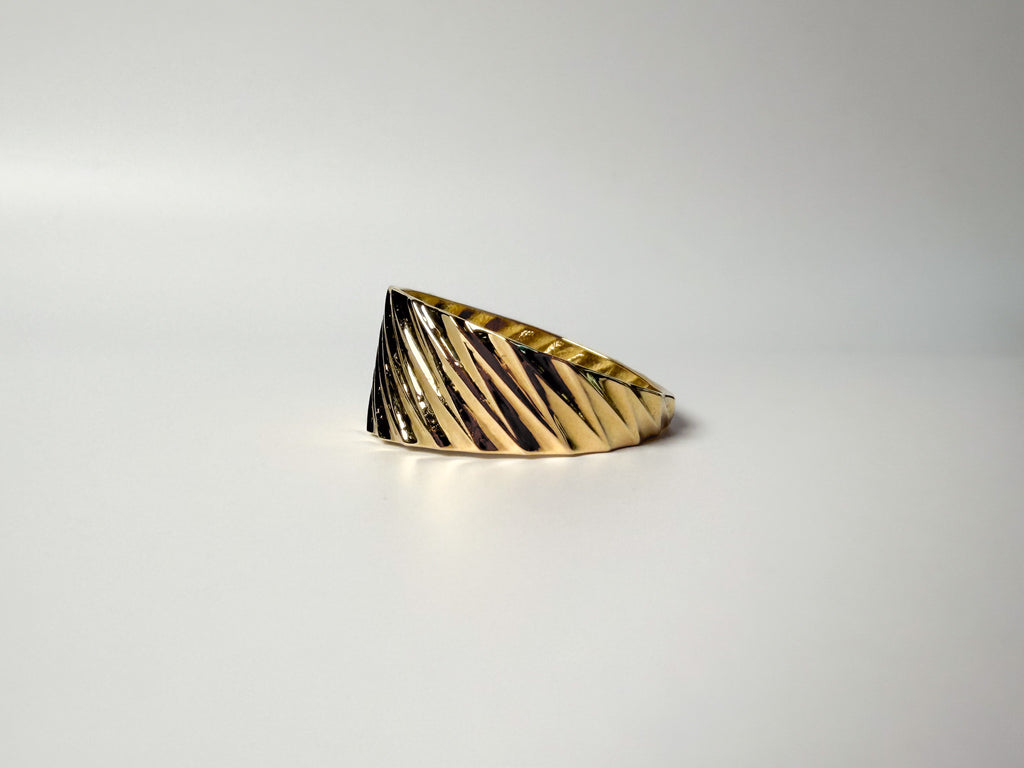 Alaya Ring