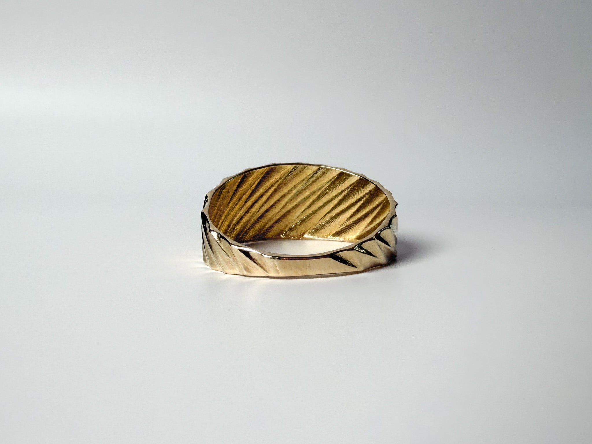 Alaya Ring