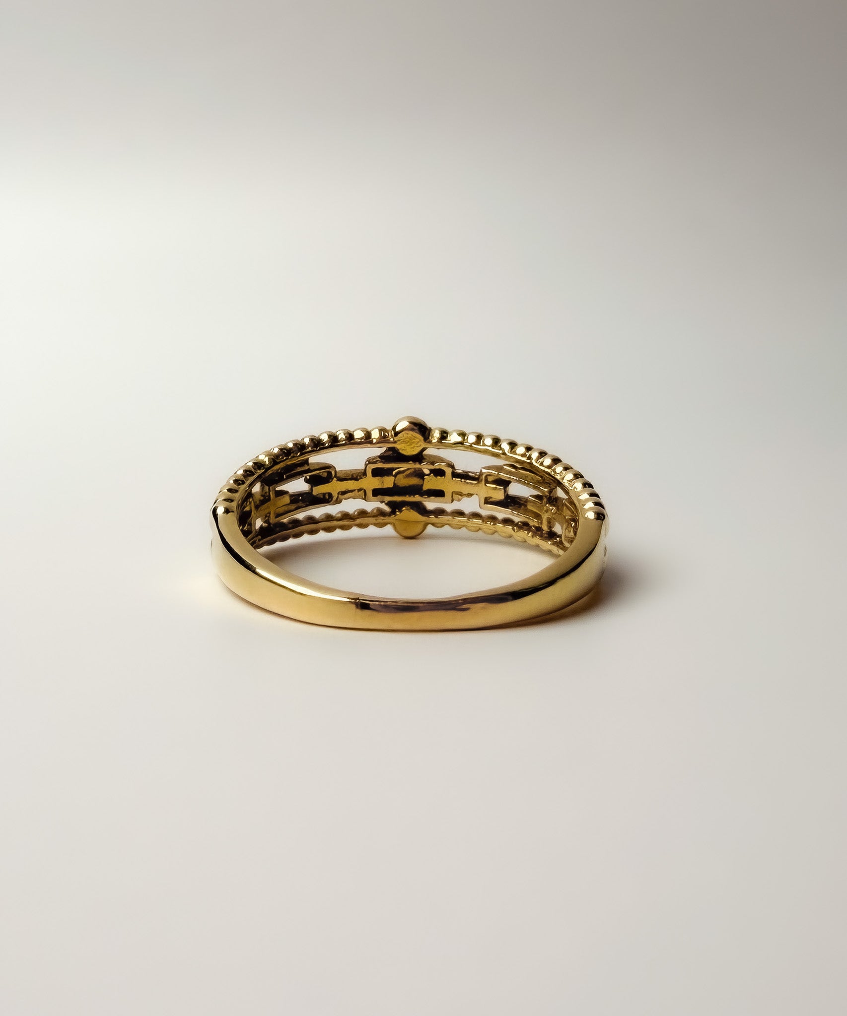 Amara Ring
