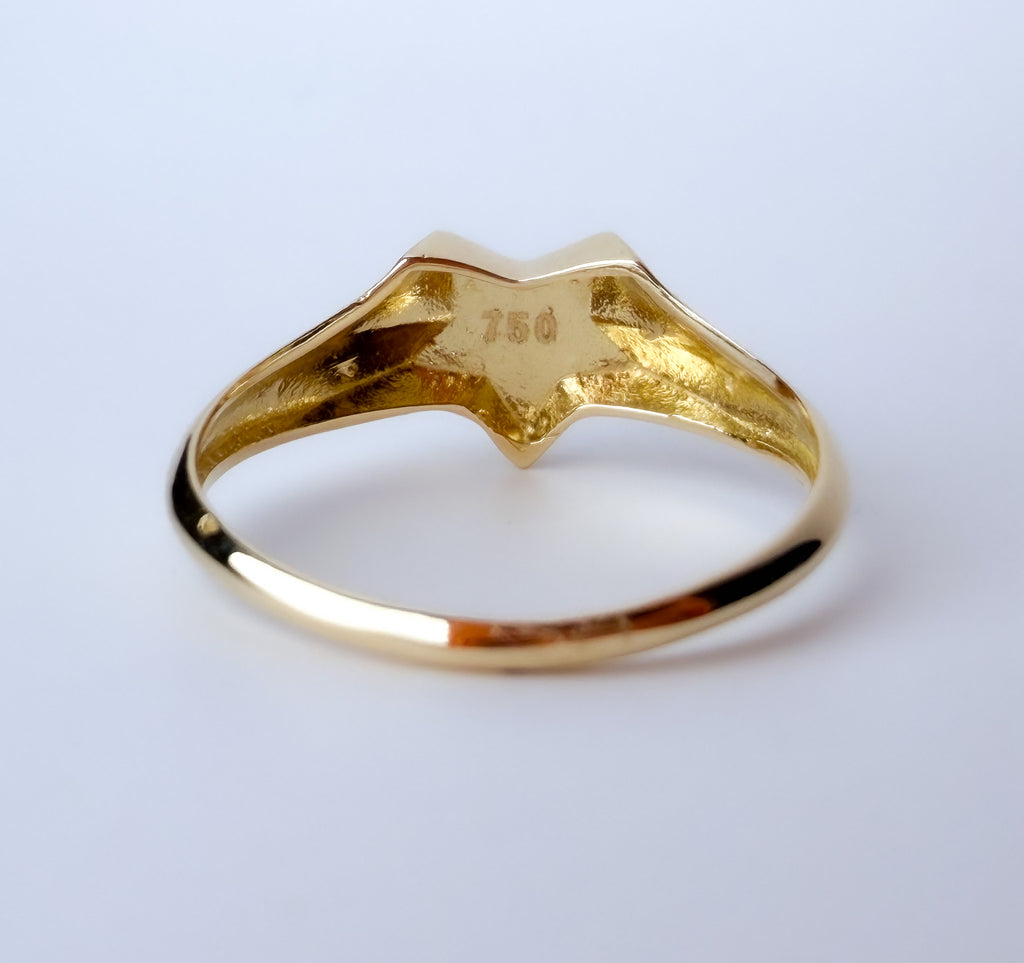 Celeste Signet Ring