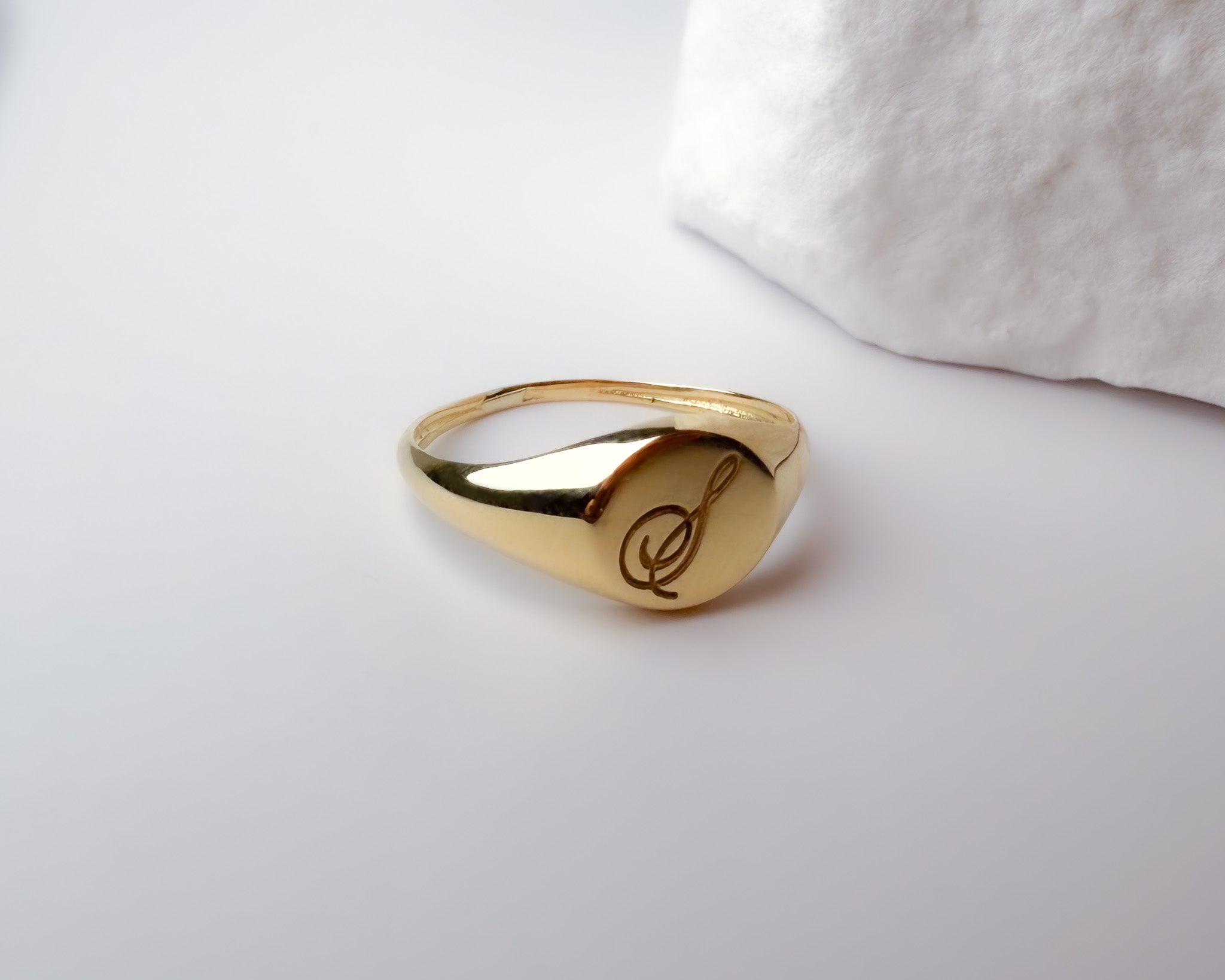 The 18K Signet Ring