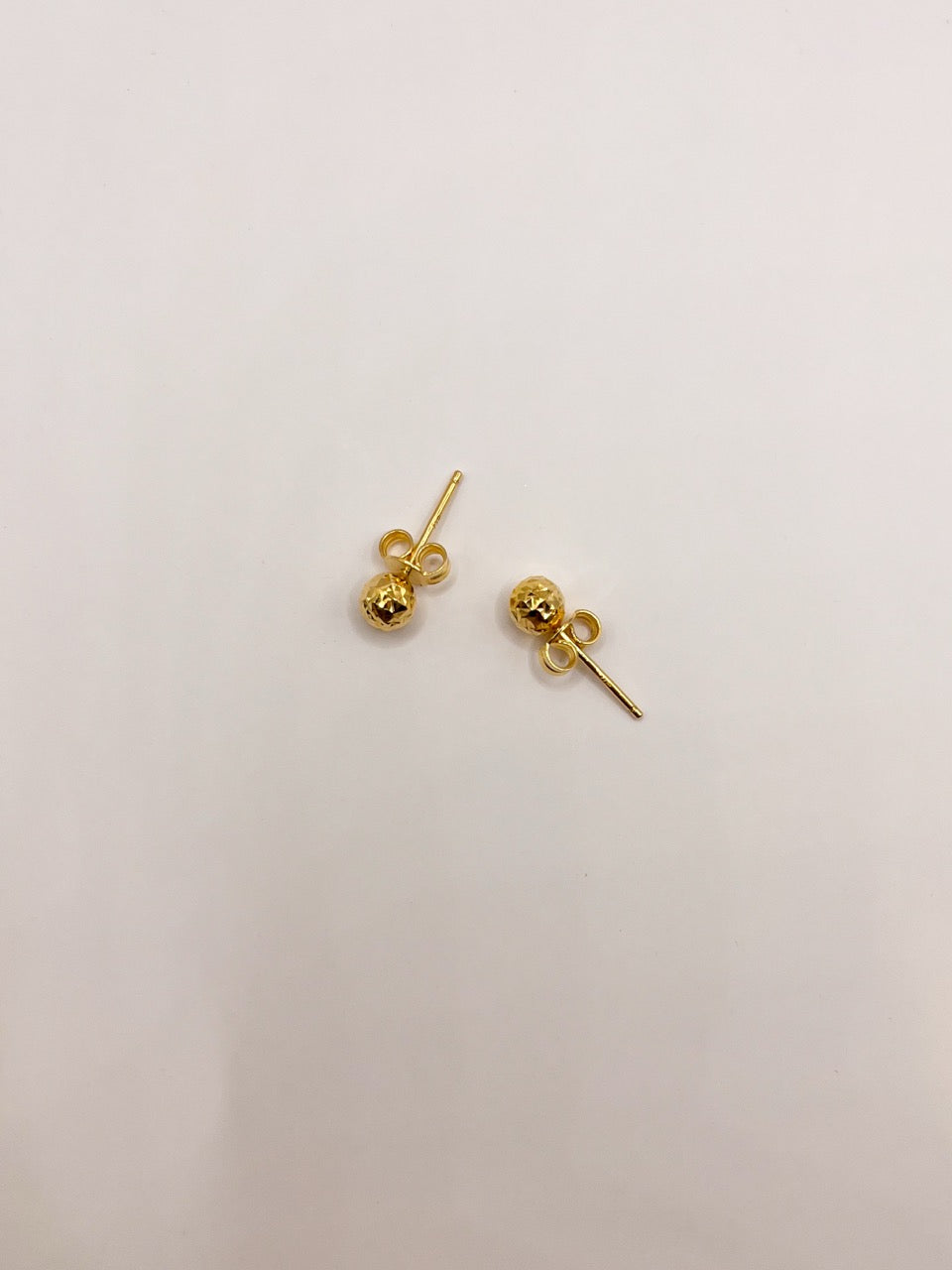 Zahra Studs