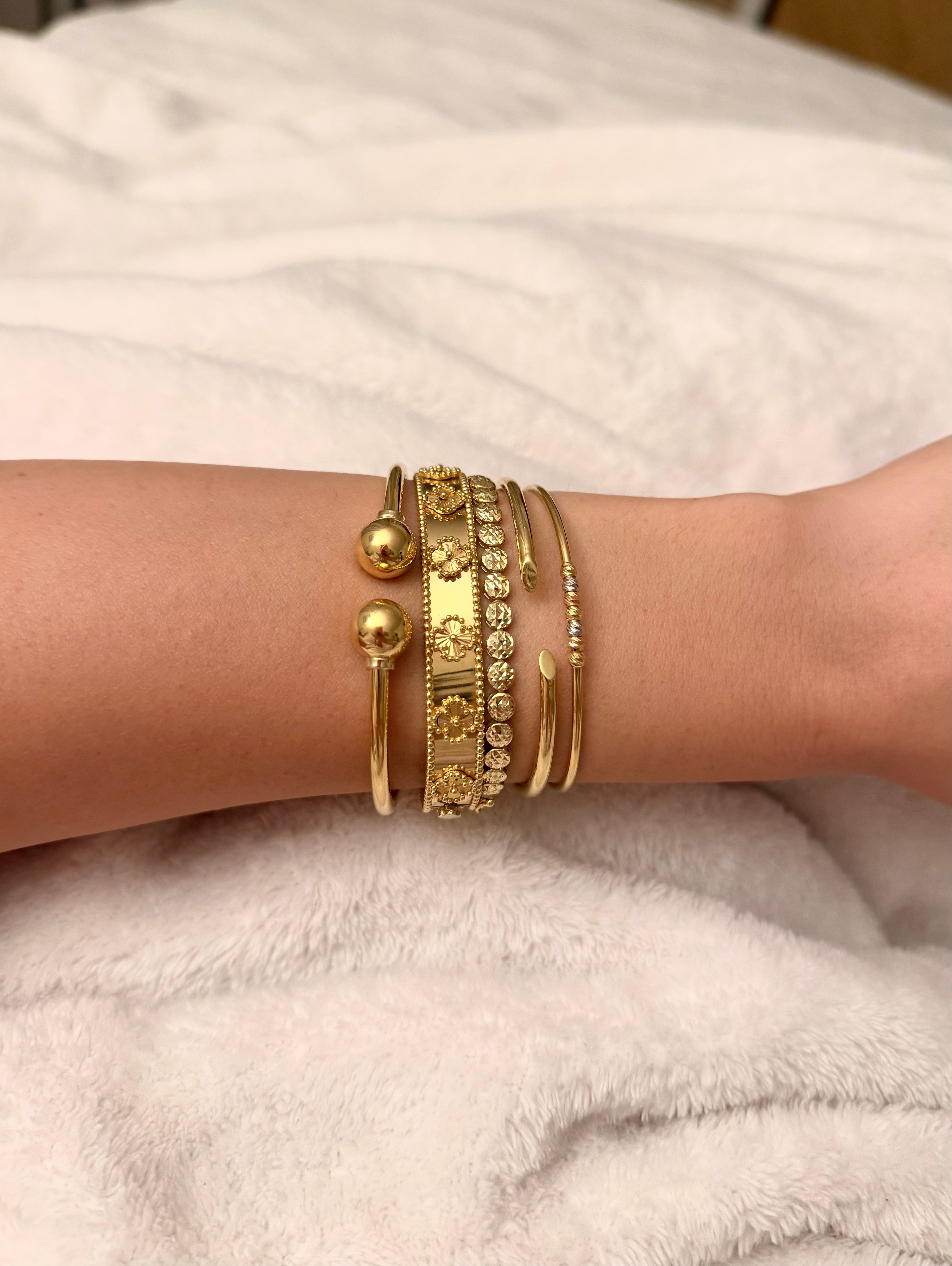 Eliza Bangle