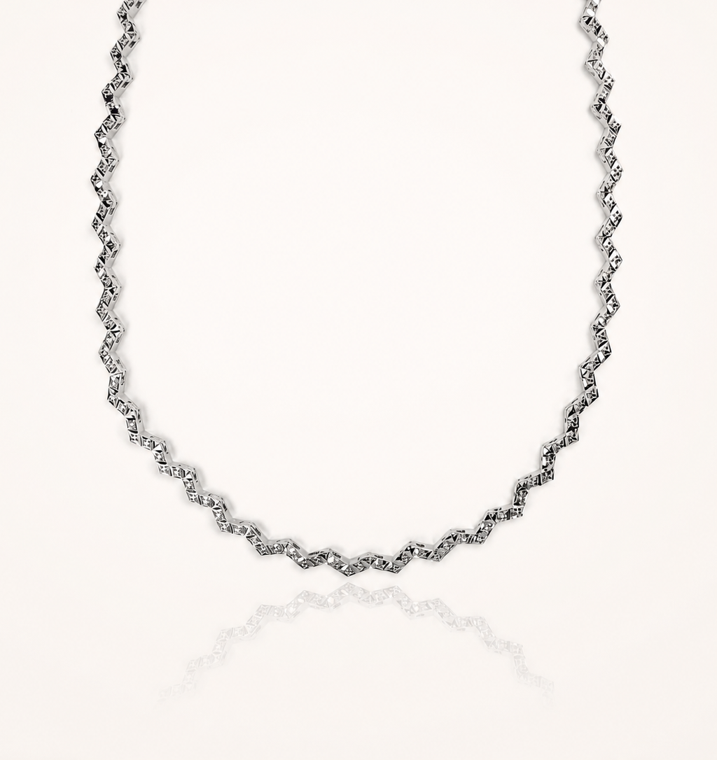 Malibu Necklace in white 18K solid gold