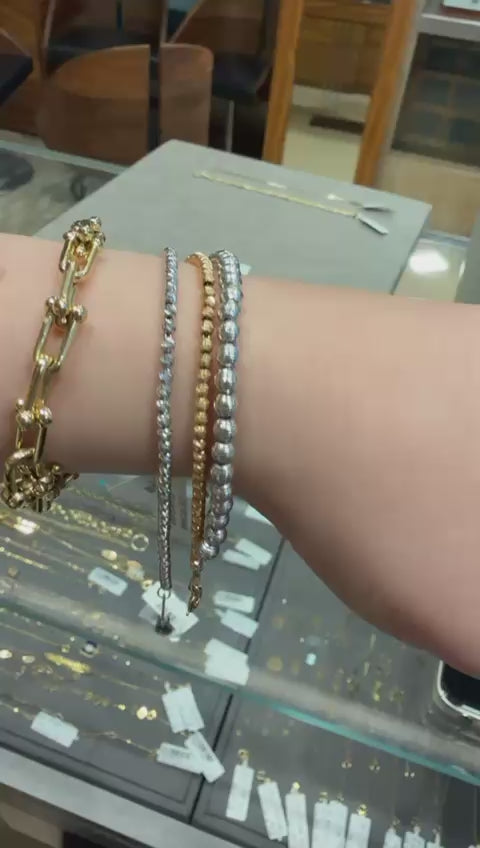 SPECIAL ORDER 10/17: Angelina